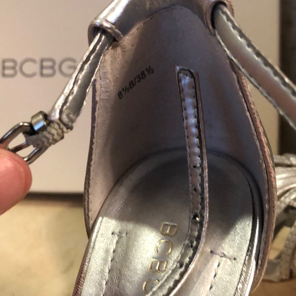 Silver open toe heels 8.5 - Picture 6 of 8